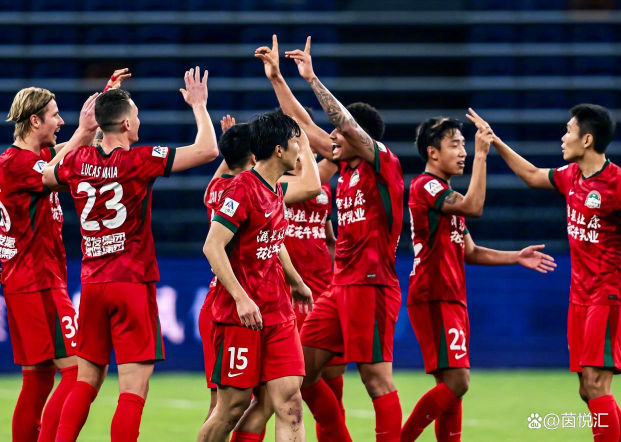 关于上海海港发布备战花絮，赛后刷新队史纪录，足总杯任务艰巨，身体对抗强度拉满的信息