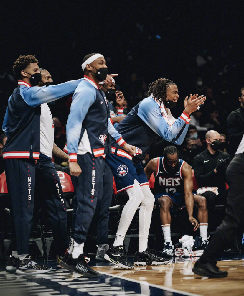 包含Scout连续七场比赛得分超过赛况扑朔迷离，篮网挑战极限！的词条